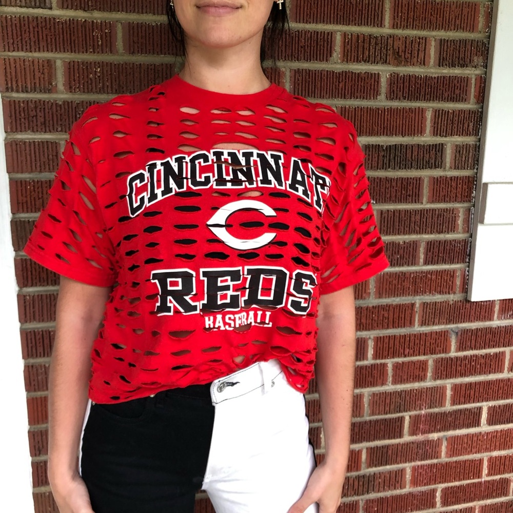 Cincinnati Reds Women's Red Cut-Out Top